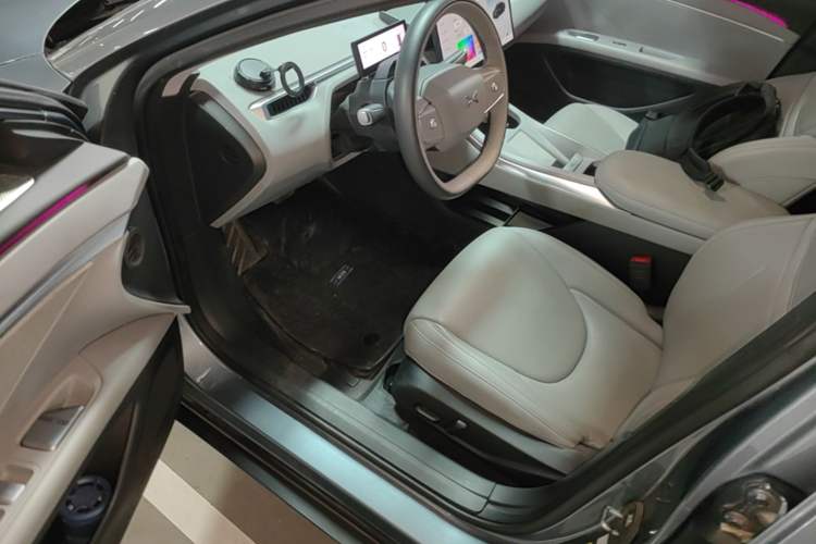 Used XPeng MONA M03 2024 620 with Ultra-Long Range Driver Seat