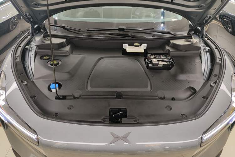 Used XPeng MONA M03 2024 620 with Ultra-Long Range Engine Bay