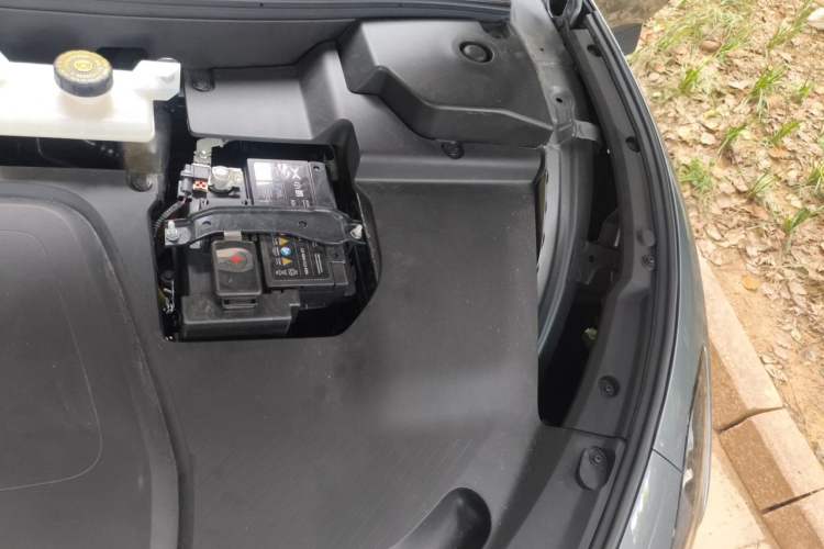 Used XPeng MONA M03 2024 620 with Ultra-Long Range Engine Bay Left