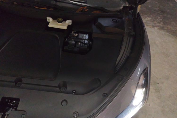 Used XPeng MONA M03 2024 620 with Ultra-Long Range Engine Bay Left