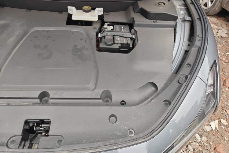 Used XPeng MONA M03 2024 620 with Ultra-Long Range Engine Bay Left