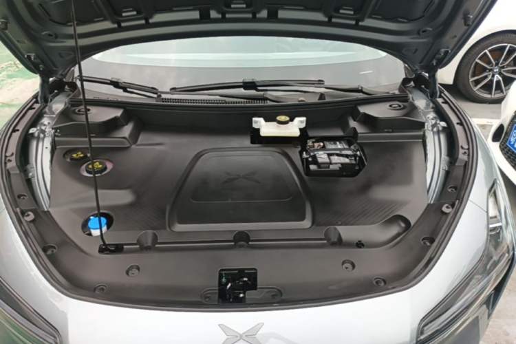 Used XPeng MONA M03 2024 620 with Ultra-Long Range Engine Bay