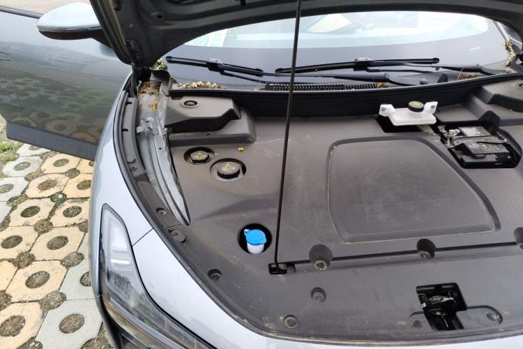 Used XPeng MONA M03 2024 620 with Ultra-Long Range Engine Bay Right