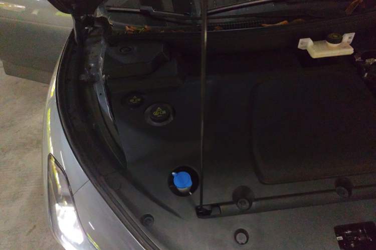Used XPeng MONA M03 2024 620 with Ultra-Long Range Engine Bay Right