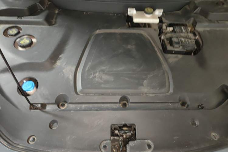 Used XPeng MONA M03 2024 620 with Ultra-Long Range Engine Bay