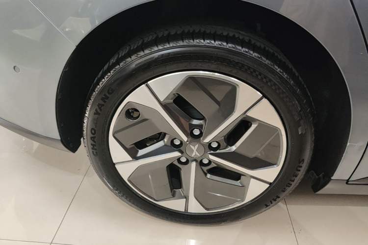 Used XPeng MONA M03 2024 620 with Ultra-Long Range Exterior 1
