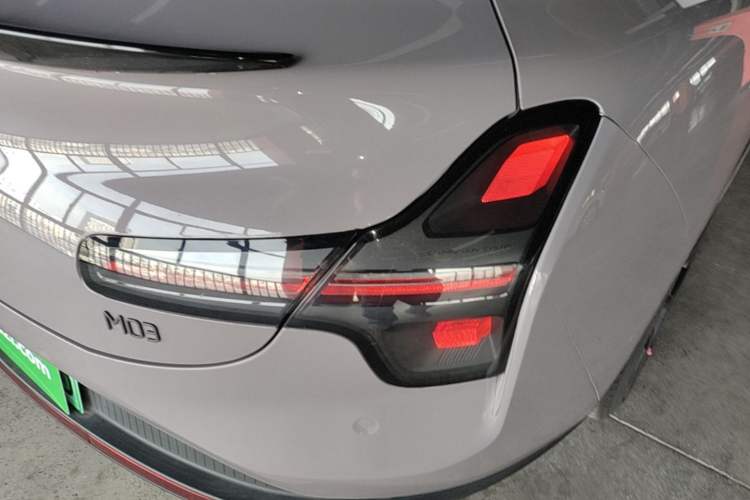 Used XPeng MONA M03 2024 620 with Ultra-Long Range Exterior 3