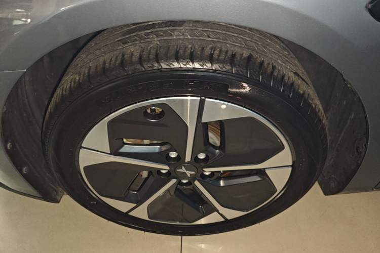 Used XPeng MONA M03 2024 620 with Ultra-Long Range Exterior 4