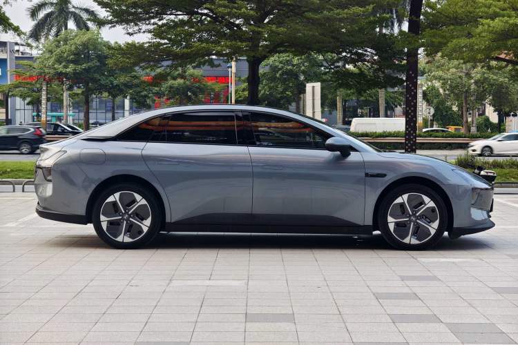 Used XPeng MONA M03 2024 620 with Ultra-Long Range Exterior 8