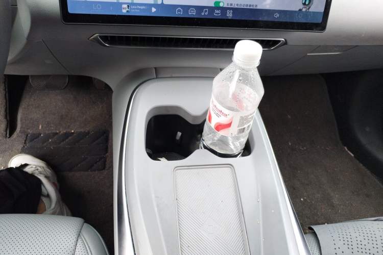 Used XPeng MONA M03 2024 620 with Ultra-Long Range Gear Lever