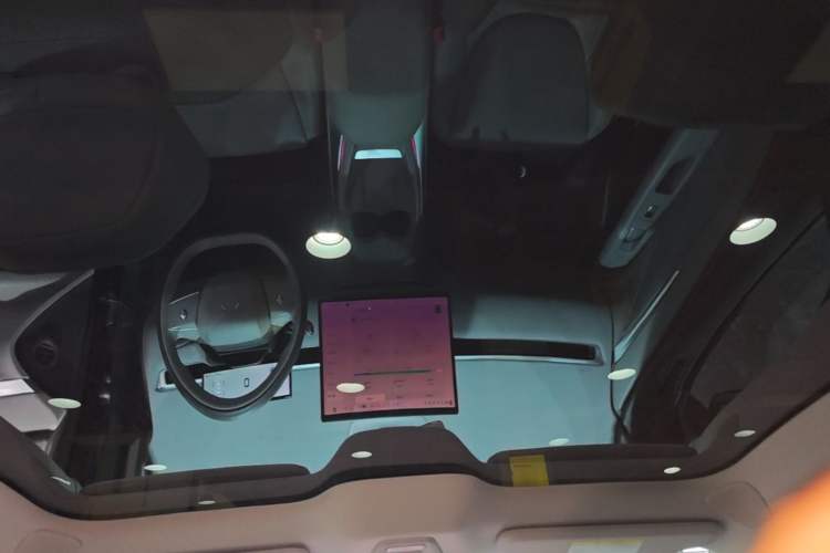 Used XPeng MONA M03 2024 620 with Ultra-Long Range Headliner