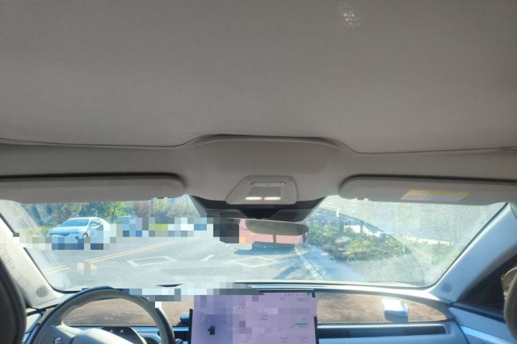 Used XPeng MONA M03 2024 620 with Ultra-Long Range Headliner