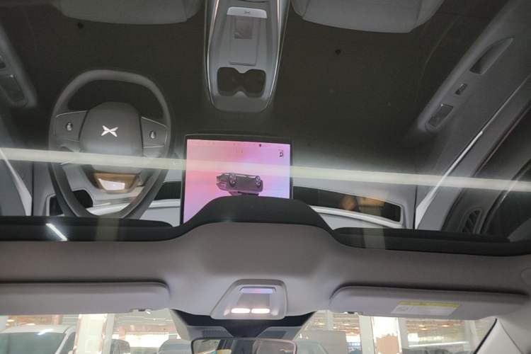 Used XPeng MONA M03 2024 620 with Ultra-Long Range Headliner