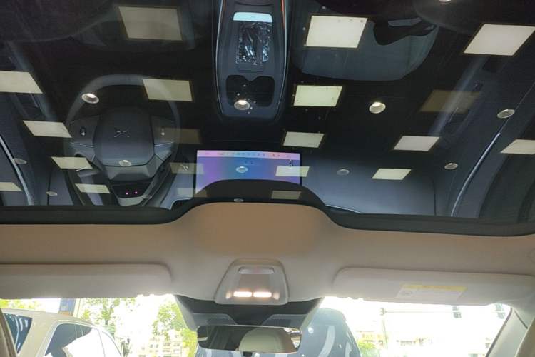 Used XPeng MONA M03 2024 620 with Ultra-Long Range Headliner
