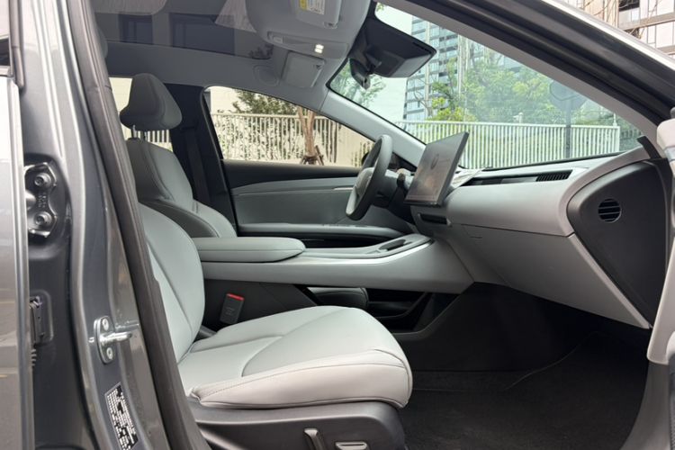 Used XPeng MONA M03 2024 515 Long-Range Interior 1
