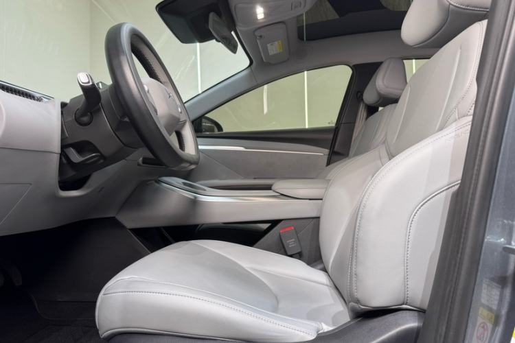 Used XPeng MONA M03 2024 515 Long-Range Interior 2