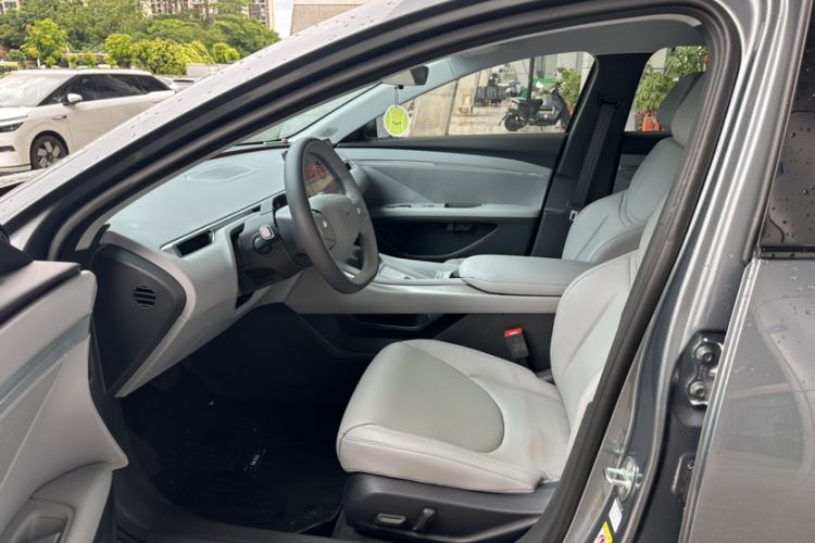 Used XPeng MONA M03 2024 620 with Ultra-Long Range Interior 2