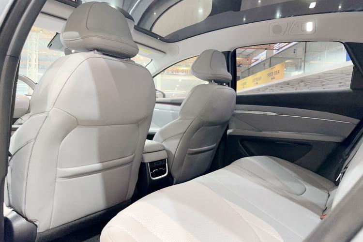 Used XPeng MONA M03 2024 620 with Ultra-Long Range Interior 4