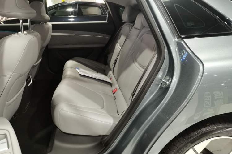 Used XPeng MONA M03 2024 620 with Ultra-Long Range Interior 4