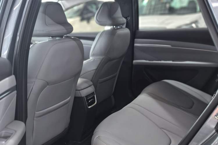 Used XPeng MONA M03 2024 515 Long-Range Interior 5
