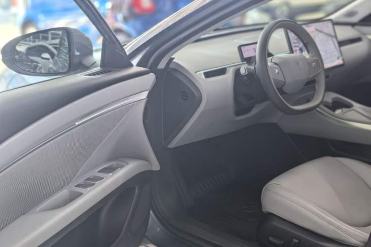 Used XPeng MONA M03 2024 515 Long-Range Interior 6