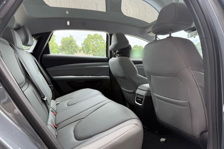 Used XPeng MONA M03 2024 620 with Ultra-Long Range Interior 7