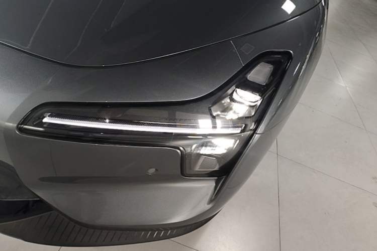 Used XPeng MONA M03 2024 620 with Ultra-Long Range Left Front Headlight