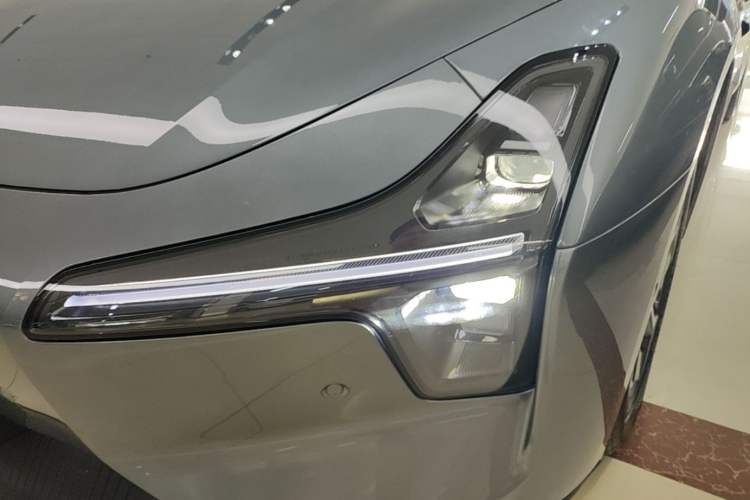 Used XPeng MONA M03 2024 620 with Ultra-Long Range Left Front Headlight