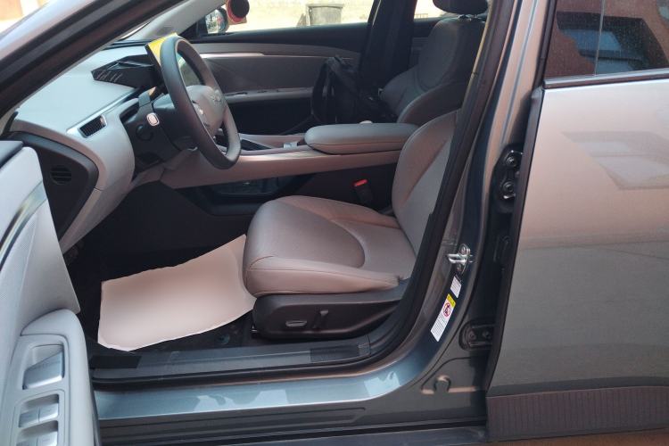 Used XPeng MONA M03 2024 620 with Ultra-Long Range Left Front Seat