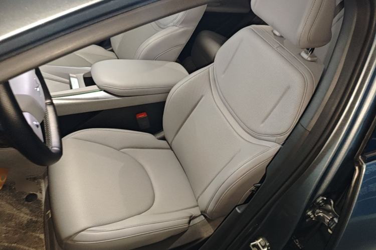 Used XPeng MONA M03 2024 620 with Ultra-Long Range Left Front Seat