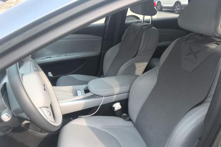 Used XPeng MONA M03 2024 620 with Ultra-Long Range Left Front Seat