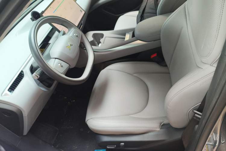 Used XPeng MONA M03 2024 620 with Ultra-Long Range Left Front Seat