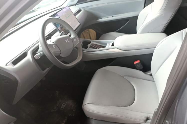 Used XPeng MONA M03 2024 620 with Ultra-Long Range Left Front Seat