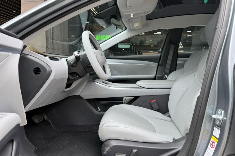 Used XPeng MONA M03 2024 620 with Ultra-Long Range Left Front Seat