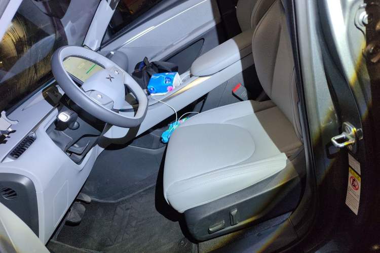 Used XPeng MONA M03 2024 620 with Ultra-Long Range Left Front Seat