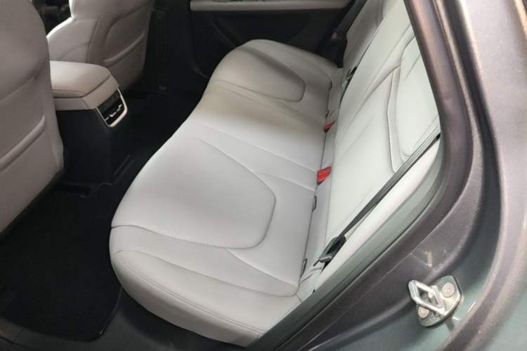 Used XPeng MONA M03 2024 620 with Ultra-Long Range Left Rear Seat