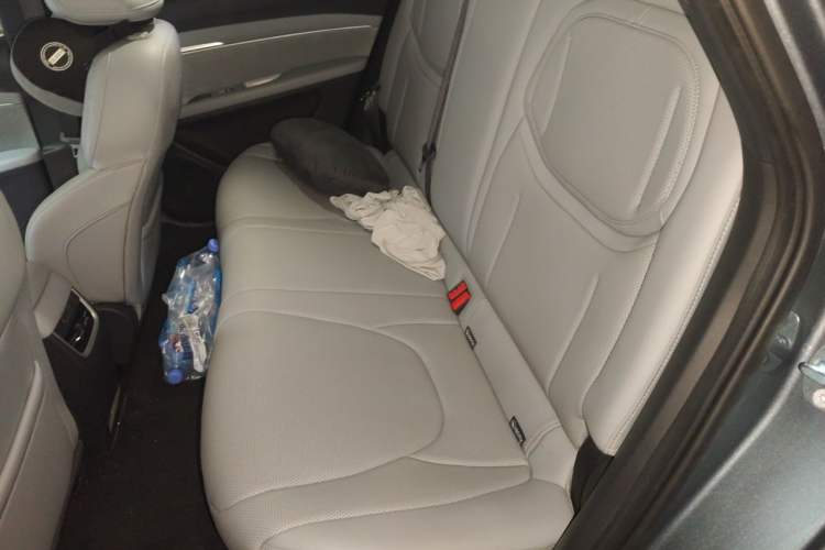 Used XPeng MONA M03 2024 620 with Ultra-Long Range Left Rear Seat