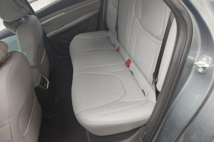 Used XPeng MONA M03 2024 620 with Ultra-Long Range Left Rear Seat