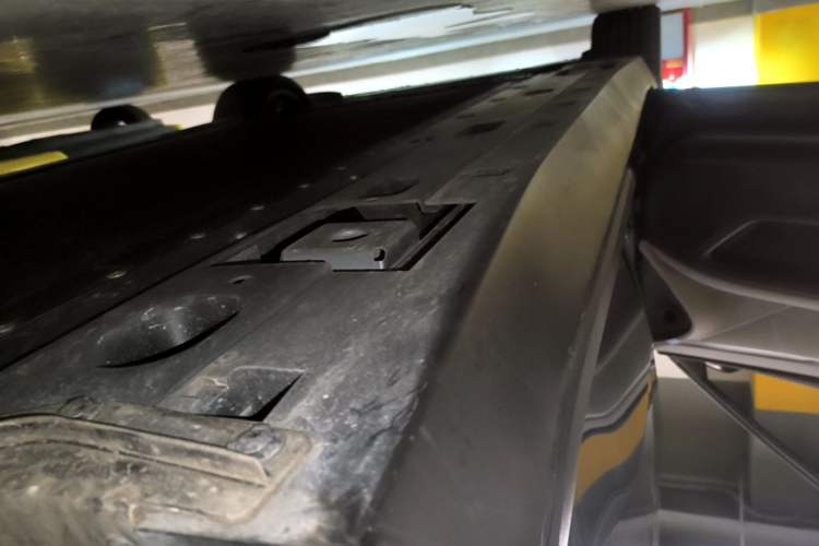 Used XPeng MONA M03 2024 620 with Ultra-Long Range Left Side Sill