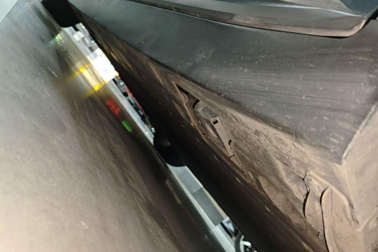 Used XPeng MONA M03 2024 620 with Ultra-Long Range Left Side Sill
