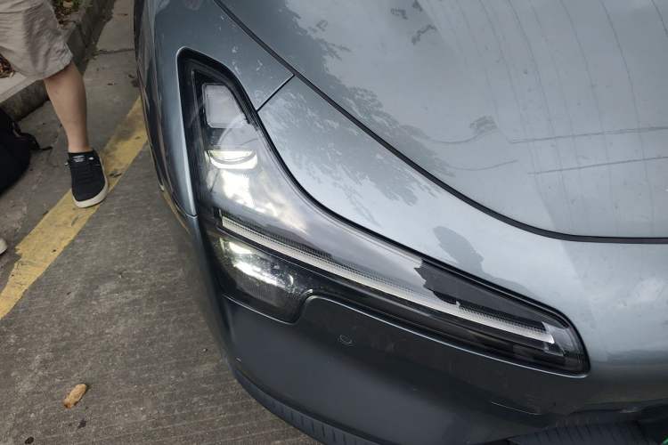 Used XPeng MONA M03 2024 620 with Ultra-Long Range Right Front Headlight