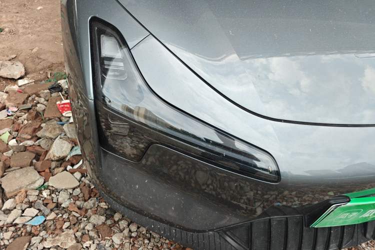 Used XPeng MONA M03 2024 620 with Ultra-Long Range Right Front Headlight