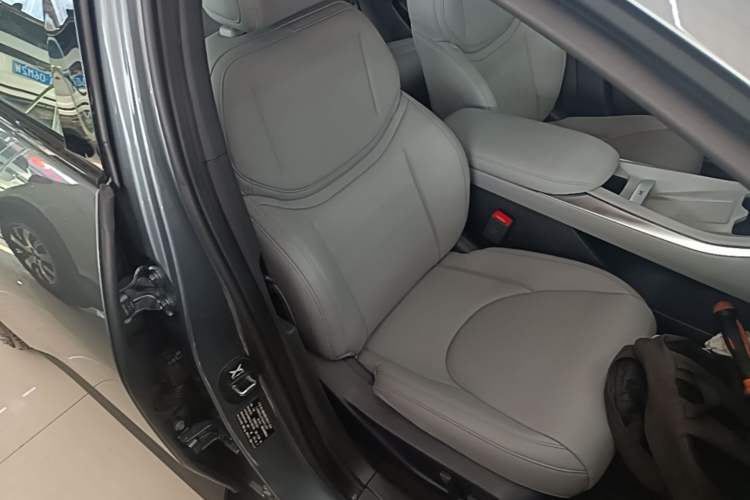 Used XPeng MONA M03 2024 515 Long-Range Right Front Seat