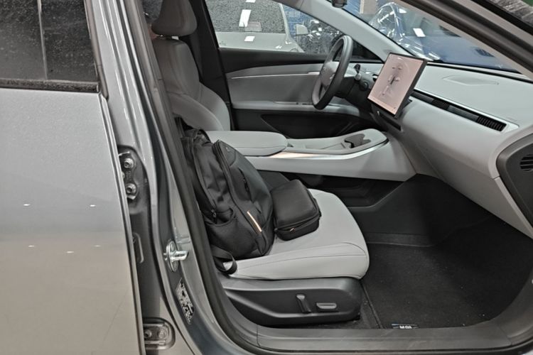 Used XPeng MONA M03 2024 515 Long-Range Right Front Seat