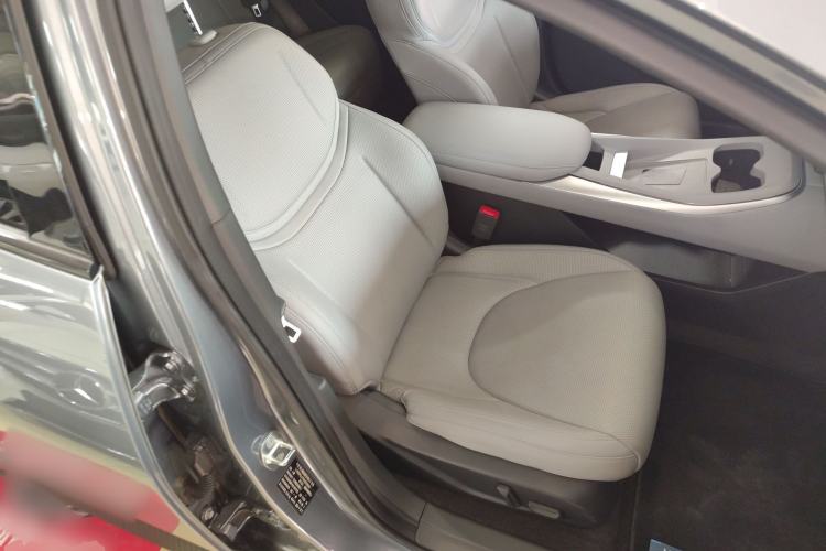 Used XPeng MONA M03 2024 620 with Ultra-Long Range Right Front Seat