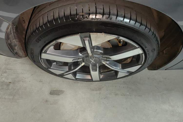 Used XPeng MONA M03 2024 620 with Ultra-Long Range Right Rear Wheel Hub