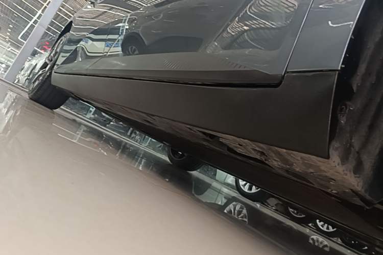 Used XPeng MONA M03 2024 515 Long-Range Right Side Sill