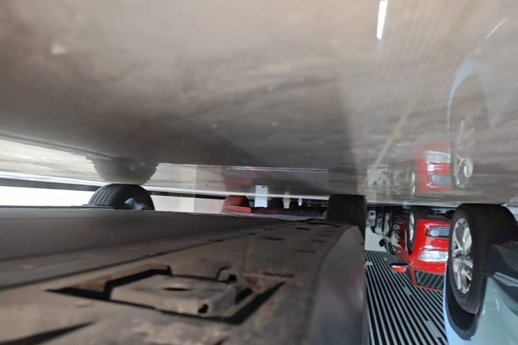 Used XPeng MONA M03 2024 620 with Ultra-Long Range Right Side Sill