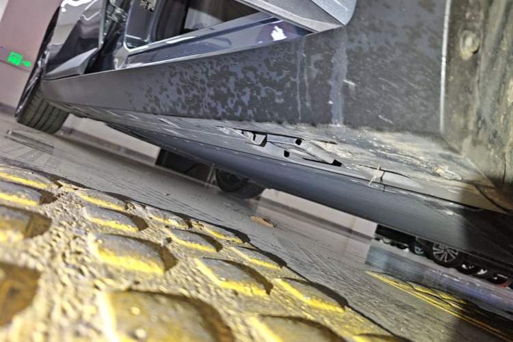 Used XPeng MONA M03 2024 515 Long-Range Right Side Sill