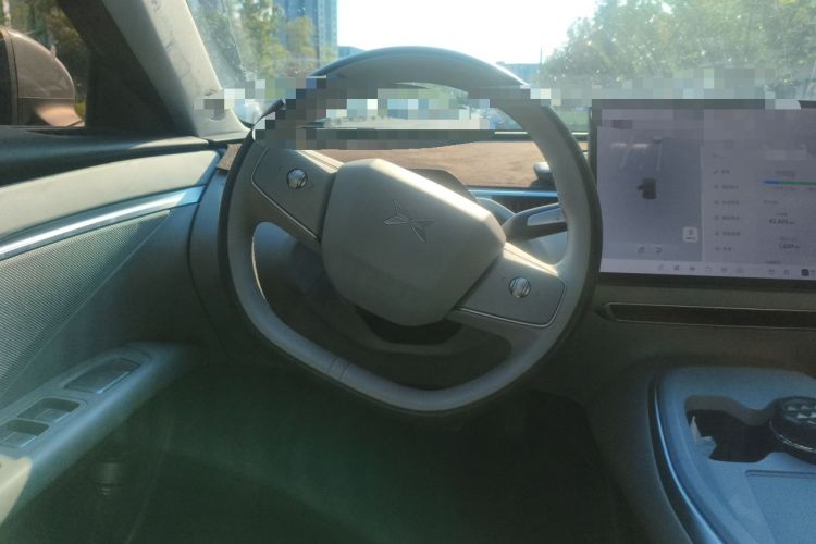 Used XPeng MONA M03 2024 620 with Ultra-Long Range Steering Wheel